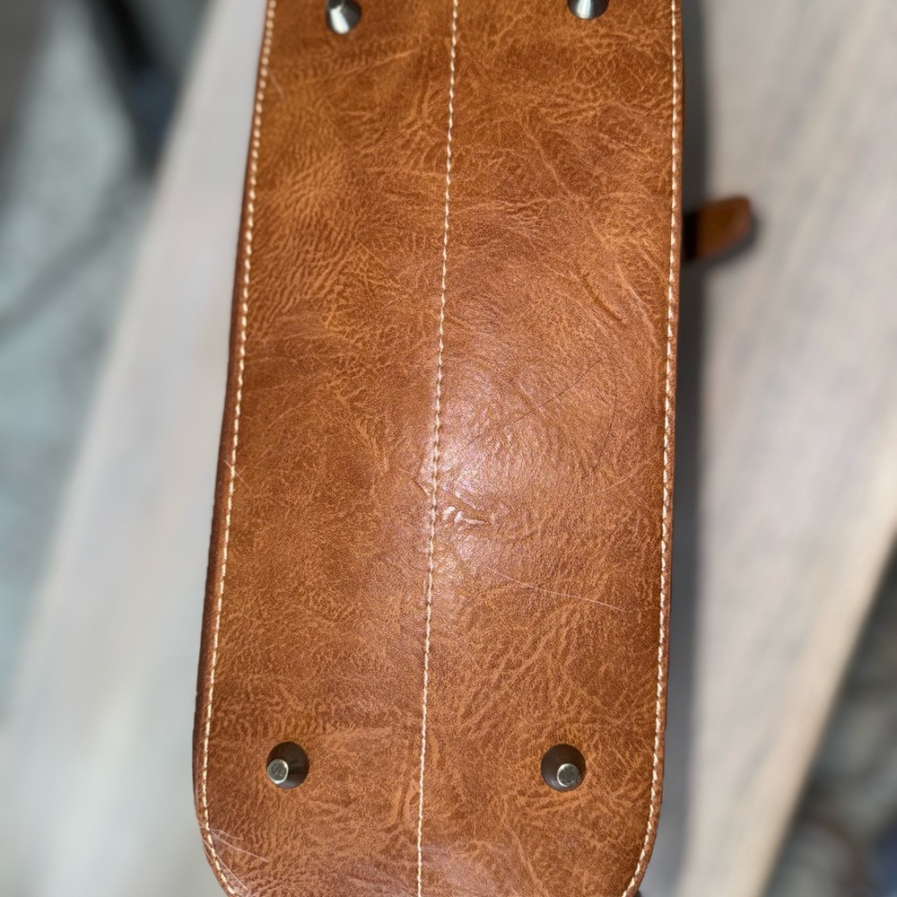 Wrangler Brown Leather Purse - Picture 5 of 8